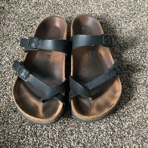 BLACK MAYARI BIRKENSTOCKS